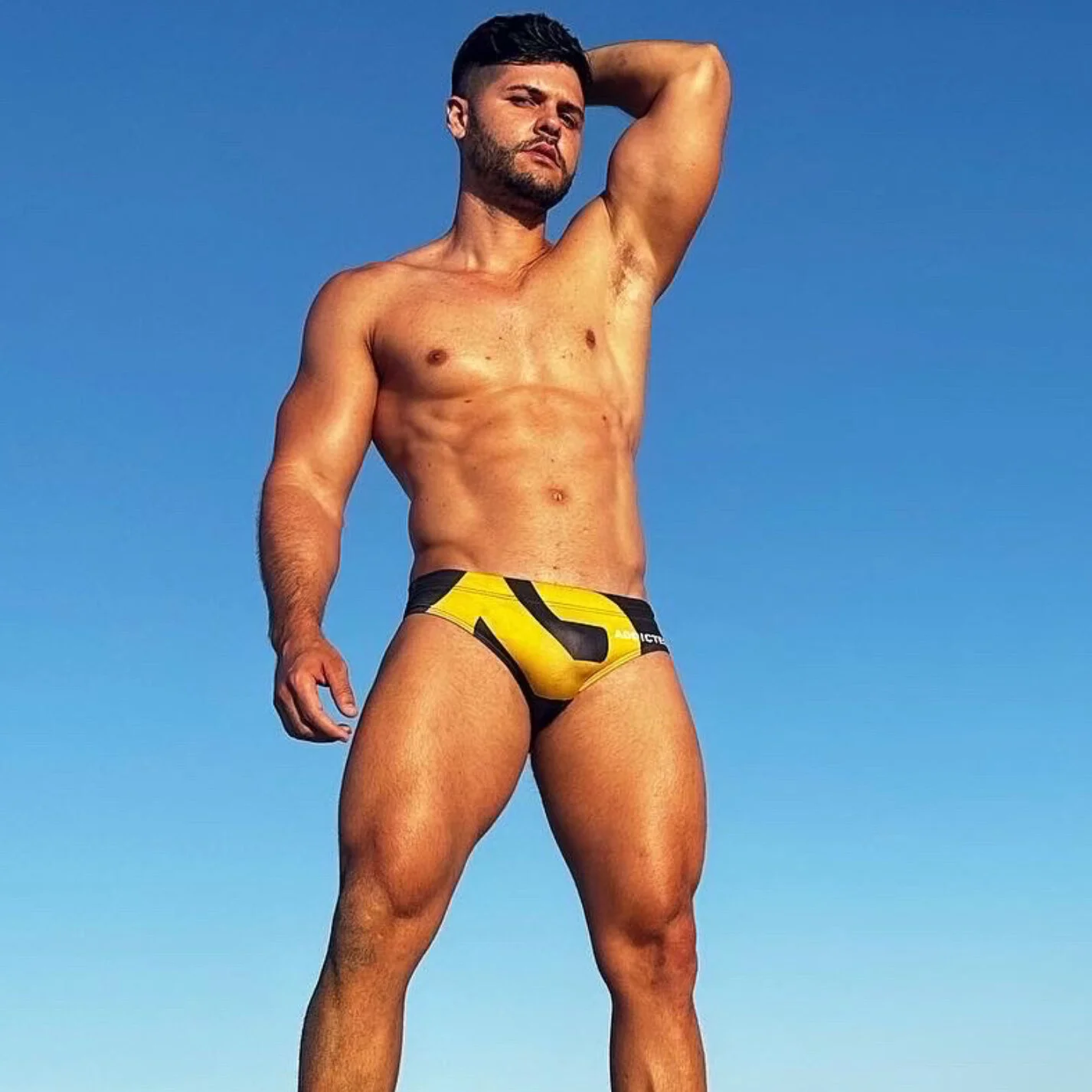 🇨🇺🇪🇸𝑪𝒖𝒃𝒂𝒏 𝑮𝒆𝒏𝒕𝒍𝒆𝒎𝒂𝒏 🤵‍♂️